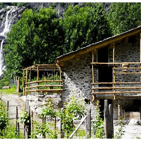 Lantgård Stua Di Sfurz